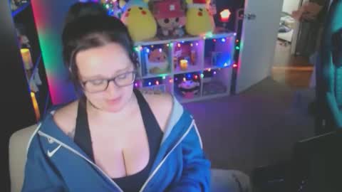 HazeyViolet333 online show from December 5, 2025, 8:49 pm