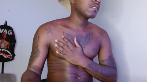 hazlan_420 online show from November 29, 2025, 12:30 pm