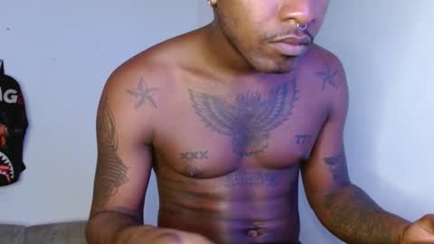 hazlan_420 online show from December 14, 2025, 1:05 pm