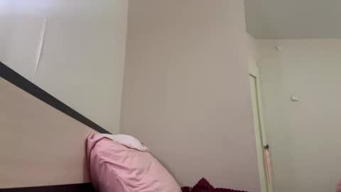 Snapshot of hazyhug chatting on May 11, 2026, 1:17 pm hazyhug online show from May 11, 2026, 1:17 pm