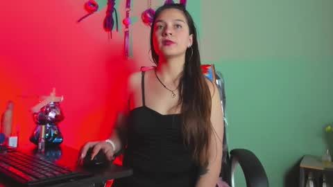 Snapshot of hazz_smith chatting on February 13, 2026, 10:50 pm HAZZ SMITH online show from February 13, 2026, 10:50 pm