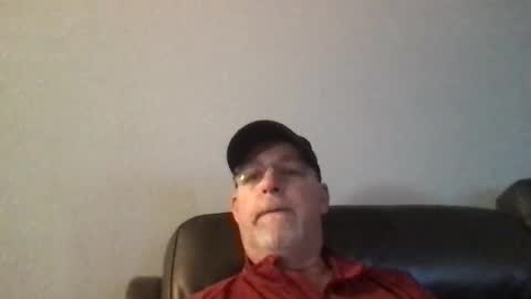 Snapshot of hdeuce22 chatting on February 14, 2025, 4:31 pm Hdeuce22 online show from February 14, 2025, 4:31 pm