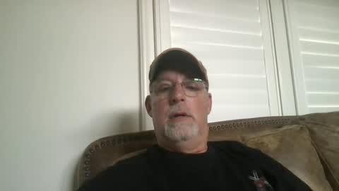 Snapshot of hdeuce22 chatting on September 8, 2025, 5:34 pm Hdeuce22 online show from September 8, 2025, 5:34 pm