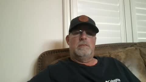 Hdeuce22 online show from May 6, 2026, 8:25 pm