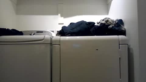 hdrsh08 online show from December 7, 2024, 11:56 pm