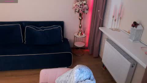 Heaven girl online show from April 18, 2026, 6:34 pm