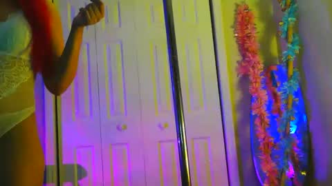 Heavenllyy online show from May 30, 2026, 2:52 am