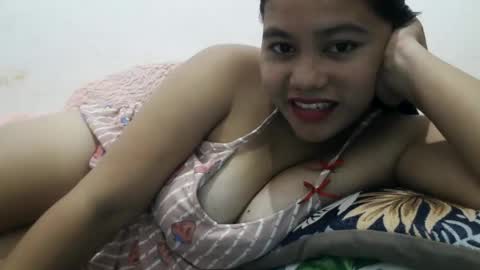 heavenlyeyes69 online show from January 11, 2026, 9:36 am