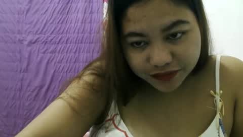 heavenlyeyes69 online show from May 4, 2026, 9:00 pm