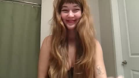 Snapshot of heavenlysiren chatting on October 30, 2025, 12:12 am heavenlysiren online show from October 30, 2025, 12:12 am