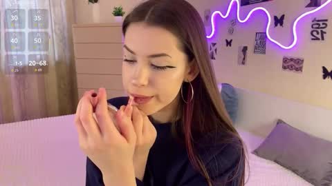 heavenmoth online show from February 15, 2026, 1:09 pm