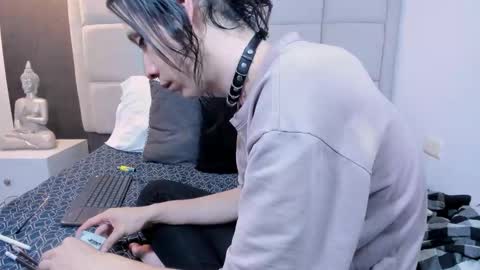 Snapshot of hecate1_ chatting on February 12, 2025, 7:45 pm Keira Hecate online show from February 12, 2025, 7:45 pm
