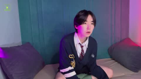 HEEJIN online show from November 2, 2025, 8:22 pm