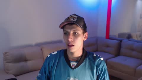 Snapshot of hefesto_69 chatting on December 14, 2024, 10:18 pm hefesto_69 online show from December 14, 2024, 10:18 pm