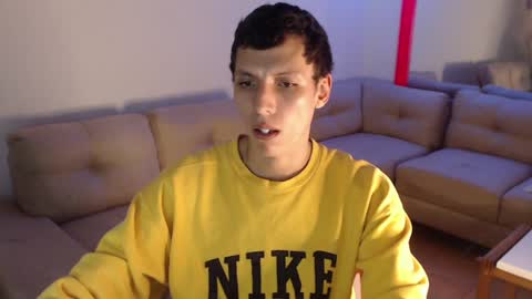 Snapshot of hefesto_69 chatting on December 21, 2024, 2:30 am hefesto_69 online show from December 21, 2024, 2:30 am