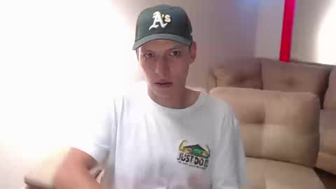 Snapshot of hefesto_69 chatting on September 17, 2025, 2:41 pm hefesto_69 online show from September 17, 2025, 2:41 pm