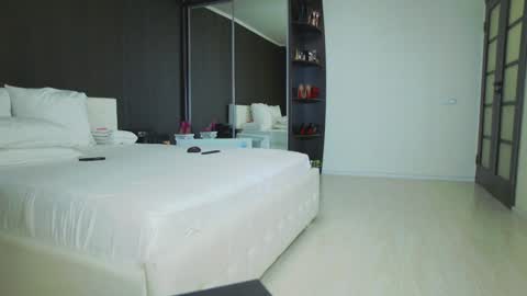 Helen online show from January 24, 2025, 5:21 am