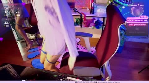 Heidi brunette Foxy red head and Carrie blondie online show from January 15, 2025, 6:12 am