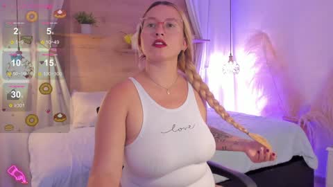 ANTARA REY online show from January 24, 2025, 8:00 pm