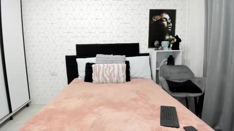 Heidi online show from November 5, 2025, 4:45 am