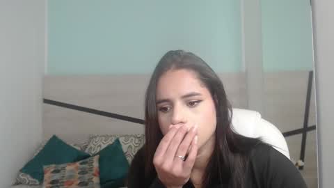 Snapshot of heidy_hoiss chatting on January 7, 2025, 2:51 pm Heidy online show from January 7, 2025, 2:51 pm