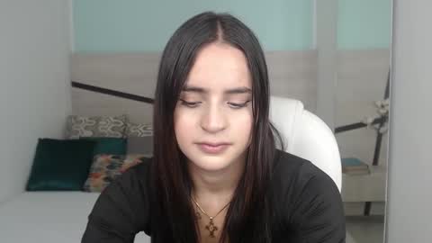 Snapshot of heidy_hoiss chatting on February 8, 2025, 8:21 pm Heidy online show from February 8, 2025, 8:21 pm