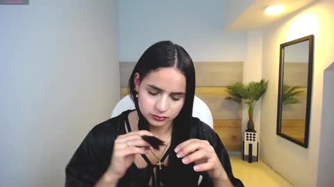 Snapshot of heidy_hoiss chatting on February 11, 2025, 7:27 pm Heidy online show from February 11, 2025, 7:27 pm