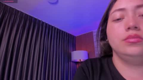 Heidy online show from November 20, 2025, 3:18 am