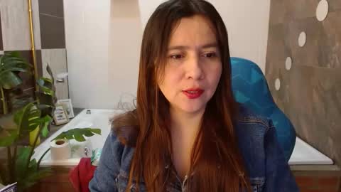 Heidy online show from March 16, 2026, 12:42 pm