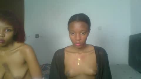 Snapshot of heilybunny chatting on April 26, 2026, 8:17 pm heilybunny online show from April 26, 2026, 8:17 pm