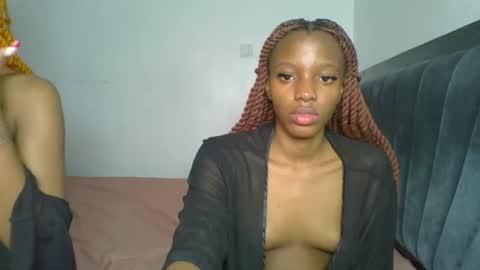 Snapshot of heilybunny chatting on May 12, 2026, 9:34 pm heilybunny online show from May 12, 2026, 9:34 pm