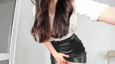 Hi I am Helen online show from December 17, 2025, 2:06 am