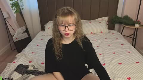 Helen Carson online show from April 22, 2026, 1:08 am