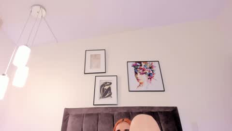 Helen  online show from January 21, 2025, 1:22 pm