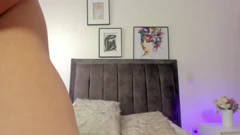Snapshot of helen_mooree chatting on July 8, 2026, 1:59 pm Helen online show from July 8, 2026, 1:59 pm