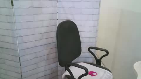 Helen online show from February 25, 2026, 5:06 am