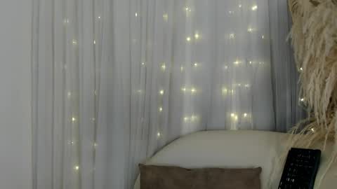 Snapshot of helen_zen chatting on April 9, 2026, 8:14 pm helen zen online show from April 9, 2026, 8:14 pm