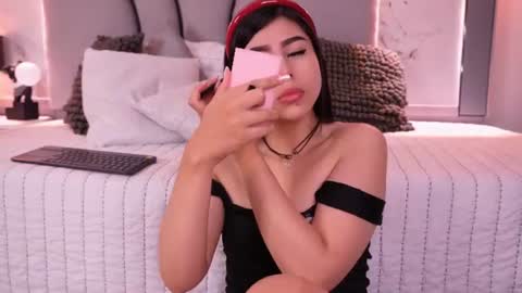 helena_whaite online show from July 2, 2026, 2:34 pm