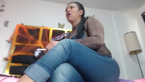 Snapshot of helenahotwet chatting on November 4, 2025, 12:15 pm helenahotwet online show from November 4, 2025, 12:15 pm