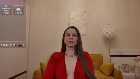 Snapshot of helenbenit chatting on April 29, 2026, 3:43 am Helen online show from April 29, 2026, 3:43 am