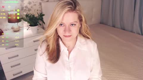 Helena Bonham online show from December 7, 2024, 6:10 am