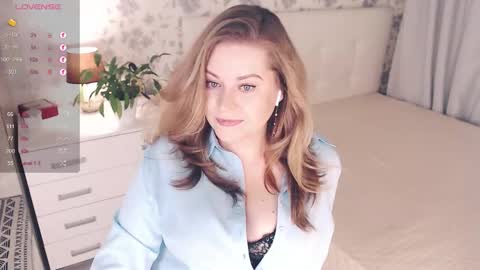 Helena Bonham online show from October 9, 2025, 7:01 pm