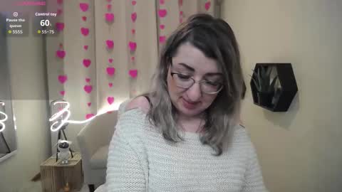 helenenigma online show from February 5, 2026, 9:19 pm