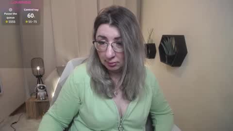 helenenigma online show from February 20, 2026, 7:47 pm