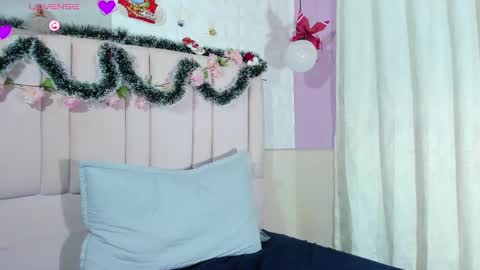 helenn online show from December 14, 2025, 4:51 am