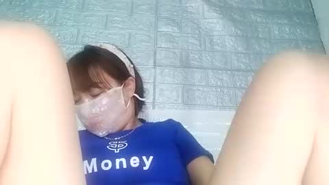 helenna_00 online show from September 24, 2025, 11:30 pm