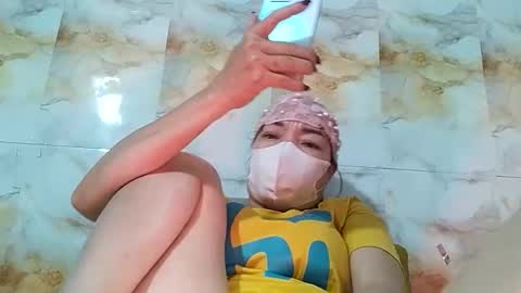 helenna_00 online show from January 15, 2026, 12:37 am