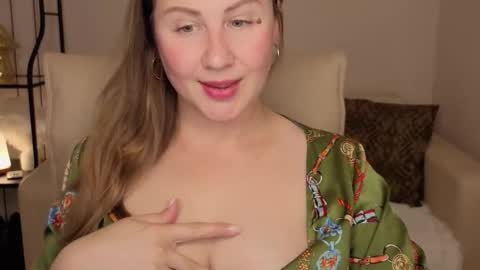 Helen online show from October 11, 2025, 1:49 am