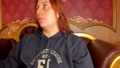 Snapshot of helenstanfordd chatting on December 5, 2025, 1:09 pm Helen or Hells online show from December 5, 2025, 1:09 pm