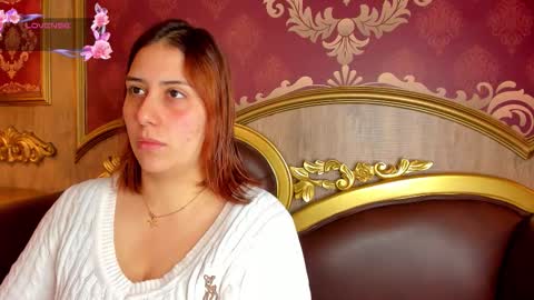 Snapshot of helenstanfordd chatting on December 19, 2025, 12:01 pm Helen or Hells online show from December 19, 2025, 12:01 pm